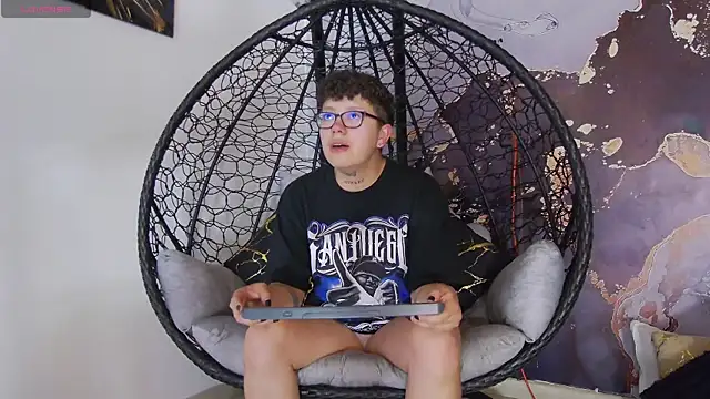 alex noa online show from September 20, 2025, 7:37 pm