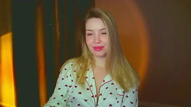 Snapshot of mia_raspberrie chatting on December 26, 2024, 2:12 am mia raspberrie online show from December 26, 2024, 2:12 am