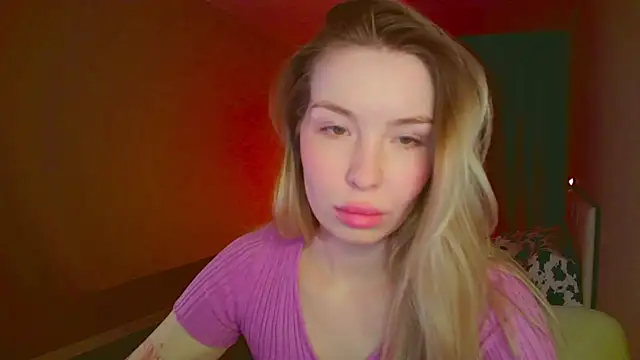 Snapshot of mia_raspberrie chatting on February 24, 2025, 10:36 pm mia raspberrie online show from February 24, 2025, 10:36 pm