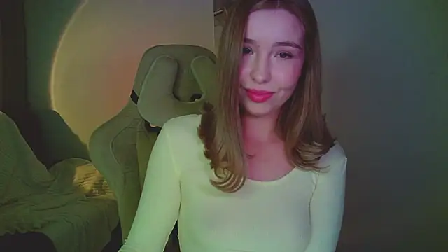 Snapshot of mia_raspberrie chatting on March 3, 2026, 8:15 pm mia raspberrie online show from March 3, 2026, 8:15 pm