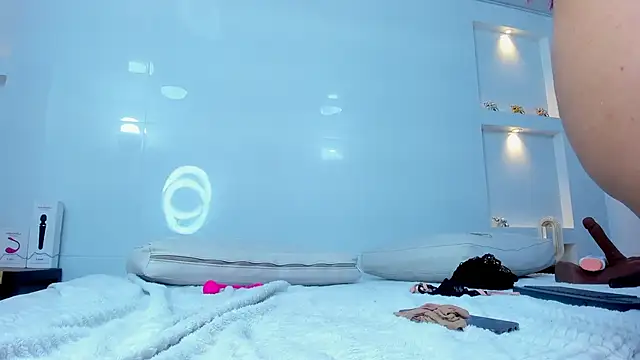 Dalia-Prada online show from December 20, 2025, 5:25 am