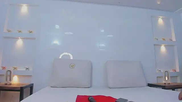 Dalia-Prada online show from April 8, 2026, 3:50 am