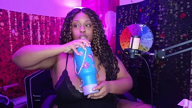 cheriserozequeen online show from February 21, 2026, 10:00 pm