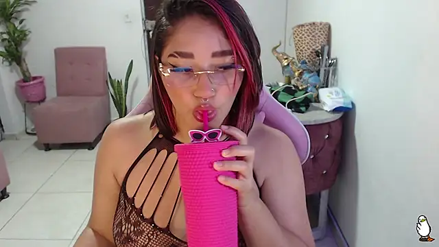 littleangel1 m online show from December 3, 2024, 11:02 pm