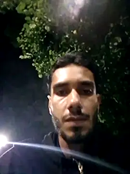 jhon01000 online show from May 3, 2026, 6:19 am