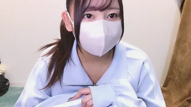 Snapshot of YUTSU_KI chatting on January 5, 2025, 3:45 pm YUTSU KI online show from January 5, 2025, 3:45 pm