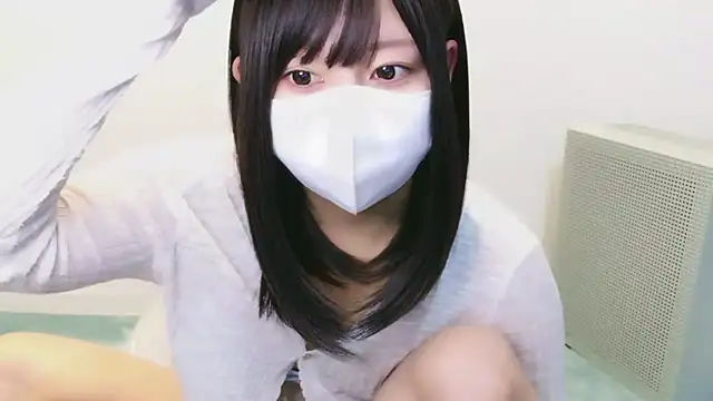 Snapshot of YUTSU_KI chatting on September 17, 2025, 5:14 pm YUTSU KI online show from September 17, 2025, 5:14 pm