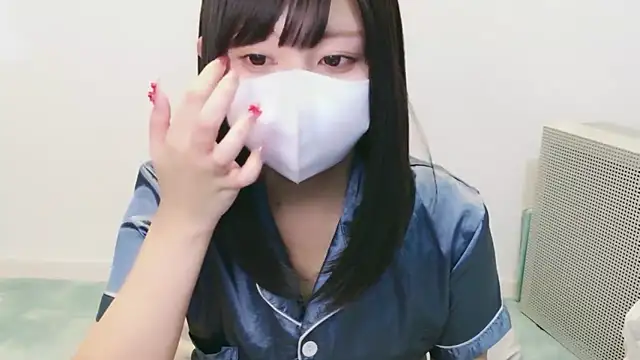 Snapshot of YUTSU_KI chatting on October 18, 2025, 3:02 pm YUTSU KI online show from October 18, 2025, 3:02 pm