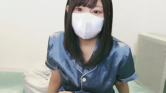 Snapshot of YUTSU_KI chatting on October 24, 2025, 9:33 pm YUTSU KI online show from October 24, 2025, 9:33 pm