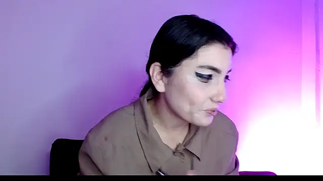 sophy rock online show from December 5, 2025, 3:41 pm