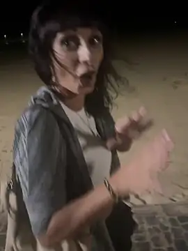 Snapshot of therealbeverlycious chatting on December 20, 2024, 8:55 pm therealbeverlycious online show from December 20, 2024, 8:55 pm