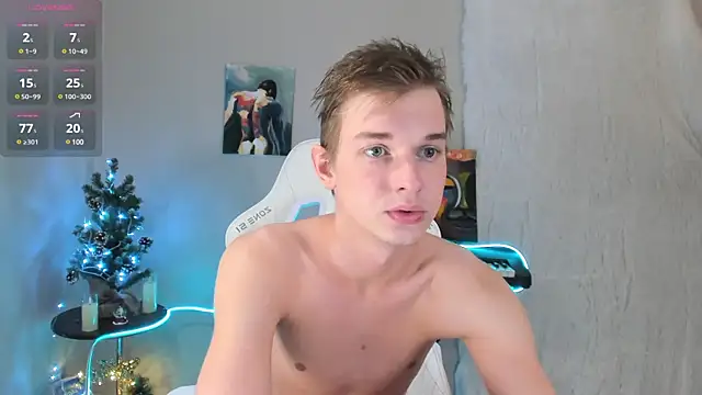 Snapshot of 4ever_dude chatting on December 26, 2024, 3:38 am 4ever dude online show from December 26, 2024, 3:38 am