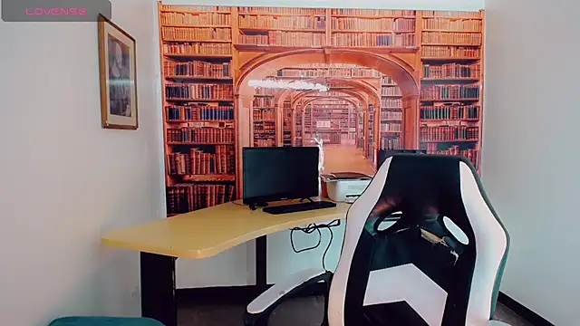 khiara moretti online show from February 1, 2025, 7:34 pm