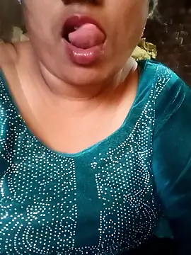 Shoni   online show from January 11, 2026, 11:59 am