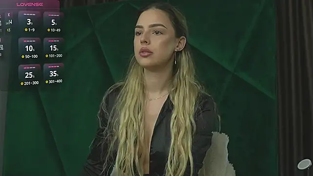 ScarletColes online show from September 29, 2025, 10:14 pm