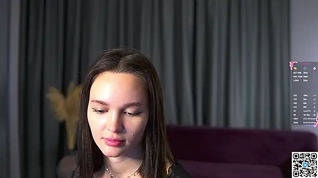 Snapshot of AnneKlint chatting on December 3, 2024, 11:22 am AnneKlint online show from December 3, 2024, 11:22 am