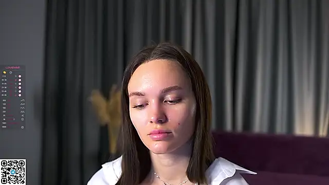 Snapshot of AnneKlint chatting on December 4, 2024, 11:19 am AnneKlint online show from December 4, 2024, 11:19 am