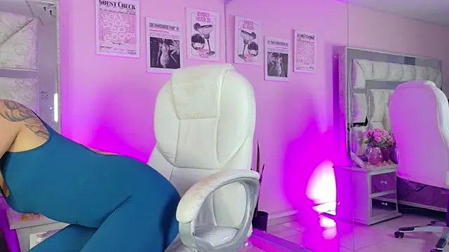Sara Greey online show from July 2, 2026, 2:45 pm