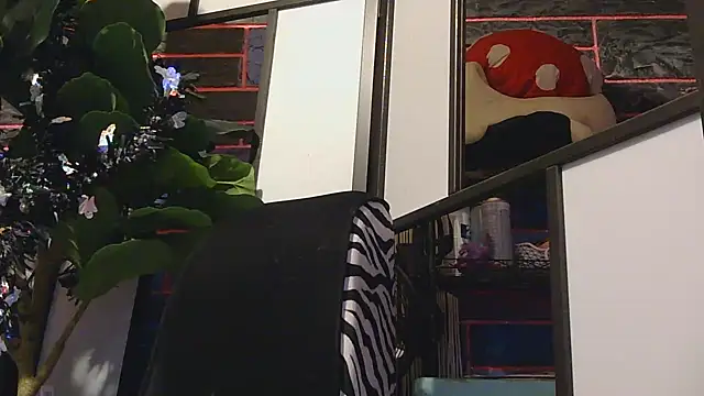 watermellonpussy online show from October 12, 2025, 2:43 am