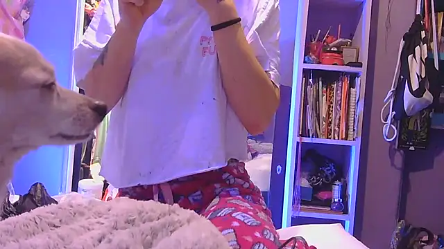 watermellonpussy online show from October 27, 2025, 8:07 am