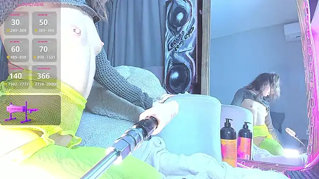 Jackie Swann online show from October 24, 2025, 3:58 am