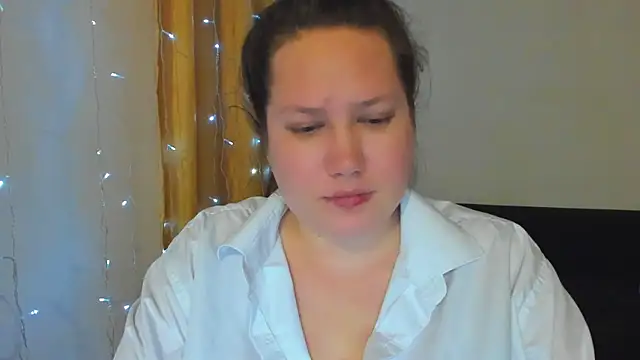  madalexa  online show from March 3, 2026, 10:04 pm