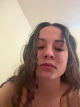 Megan Rodrigo online show from April 2, 2026, 12:36 pm