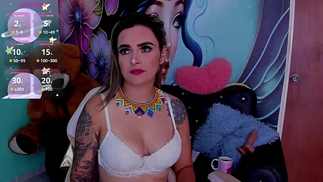 Snapshot of mia_bigtits17 chatting on May 7, 2026, 9:42 pm mia bigtits17 online show from May 7, 2026, 9:42 pm