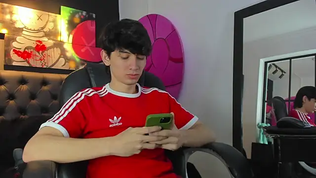 Snapshot of Santi_delacruz chatting on January 30, 2025, 1:42 pm Santi delacruz online show from January 30, 2025, 1:42 pm