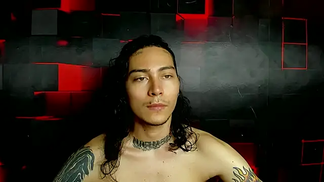 chromeheart  online show from April 18, 2026, 7:40 pm
