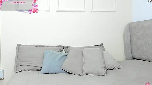 Sussanewolf online show from April 29, 2026, 12:20 pm