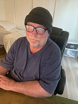 Drummajor online show from March 8, 2025, 11:39 pm