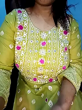 Snapshot of Dayna-36 chatting on December 28, 2024, 7:01 pm Dayna-36 online show from December 28, 2024, 7:01 pm