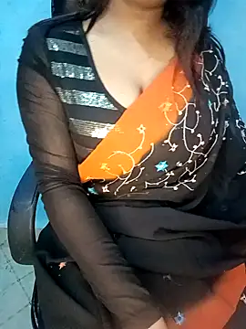 Snapshot of Dayna-36 chatting on January 7, 2025, 10:41 pm Dayna-36 online show from January 7, 2025, 10:41 pm