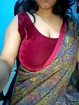 Snapshot of Dayna-36 chatting on February 10, 2025, 7:17 pm Dayna-36 online show from February 10, 2025, 7:17 pm