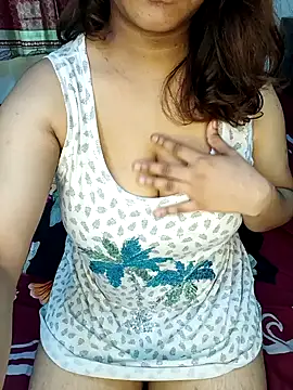 Snapshot of Dayna-36 chatting on October 6, 2025, 9:29 am Dayna-36 online show from October 6, 2025, 9:29 am