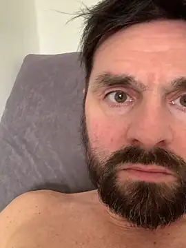 Snapshot of TB1977DK chatting on February 12, 2026, 11:05 am TB1977DK online show from February 12, 2026, 11:05 am