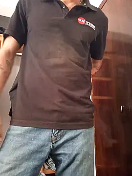 Snapshot of mexicaninuganda chatting on December 6, 2024, 11:03 pm mexicaninuganda online show from December 6, 2024, 11:03 pm