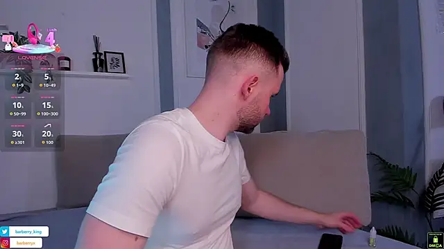 EnriqueBarberry online show from May 23, 2026, 5:23 am