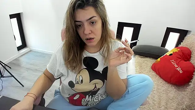 Dyana Kaylinn online show from March 8, 2026, 5:11 am