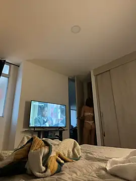 Snapshot of Susi_bell chatting on February 16, 2025, 9:38 pm Susi bell online show from February 16, 2025, 9:38 pm