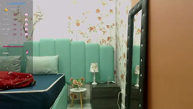 Snapshot of Alison_Simmons chatting on December 8, 2024, 4:25 am Alison Simmons online show from December 8, 2024, 4:25 am