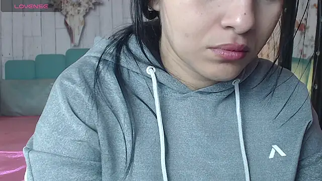 Snapshot of Alison_Simmons chatting on December 9, 2024, 11:26 am Alison Simmons online show from December 9, 2024, 11:26 am