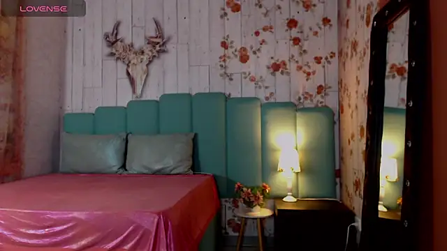 Snapshot of Alison_Simmons chatting on December 14, 2024, 3:58 pm Alison Simmons online show from December 14, 2024, 3:58 pm