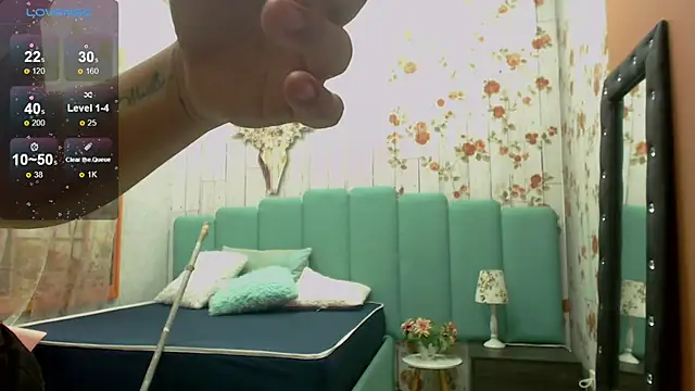 Snapshot of Alison_Simmons chatting on February 26, 2025, 2:25 pm Alison Simmons online show from February 26, 2025, 2:25 pm