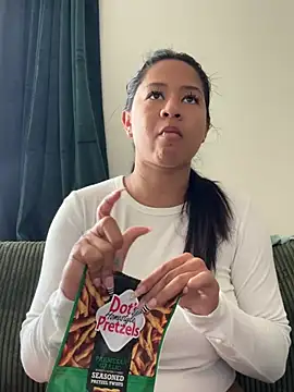 VanessaBling online show from March 18, 2026, 3:15 pm