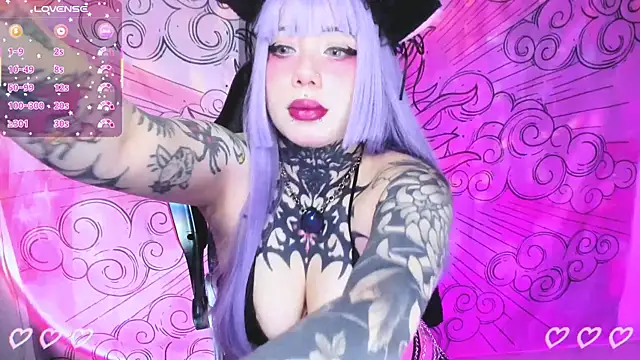 Snapshot of Kat_riina chatting on May 24, 2026, 7:30 pm Kat riina online show from May 24, 2026, 7:30 pm