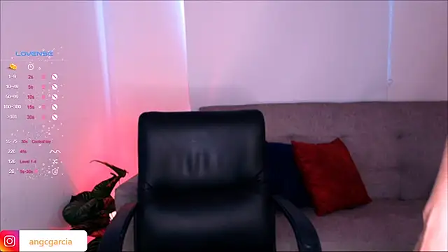 Snapshot of Valengarcia_ chatting on December 16, 2024, 9:52 pm Valengarcia  online show from December 16, 2024, 9:52 pm