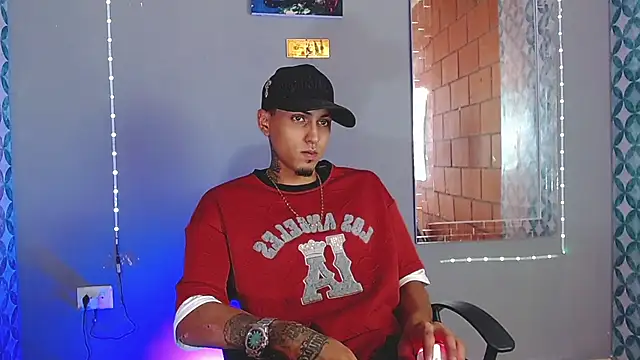 Snapshot of Liam_lee chatting on July 9, 2026, 9:08 pm Liam lee online show from July 9, 2026, 9:08 pm