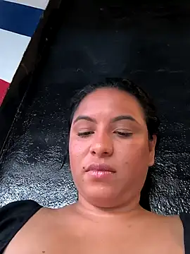 Francesca ferrari online show from December 27, 2024, 10:48 pm